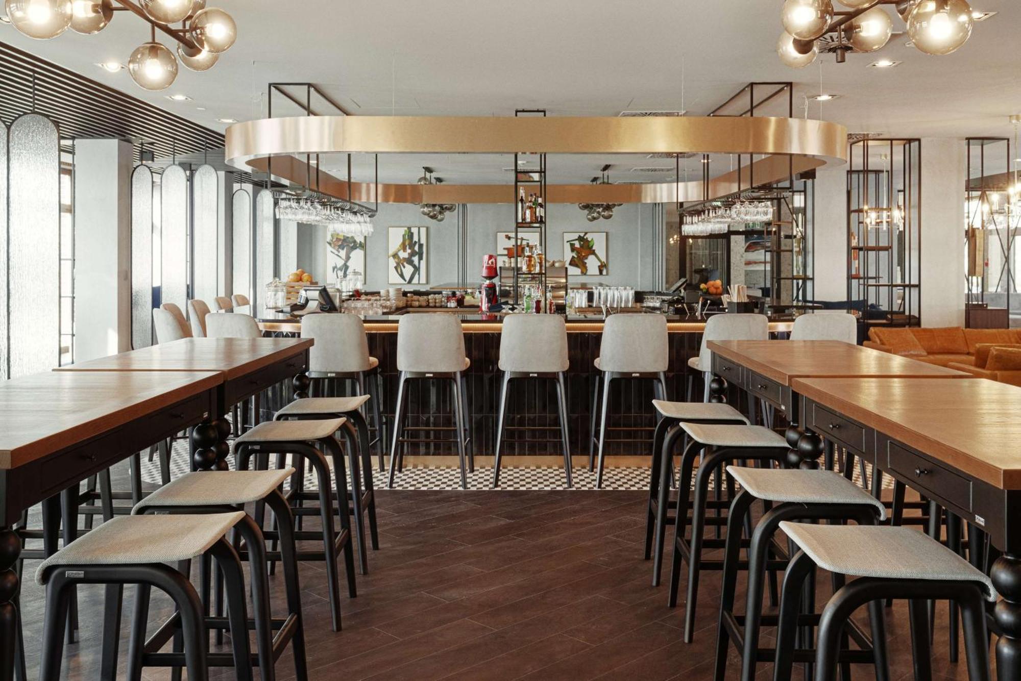 Radisson Blu Resort & Conference Center, Ostroda Mazury Exterior foto The bar at the 19th floor