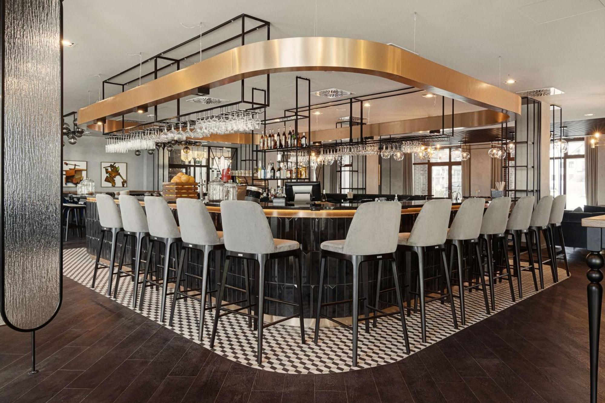 Radisson Blu Resort & Conference Center, Ostroda Mazury Exterior foto The bar at the restaurant