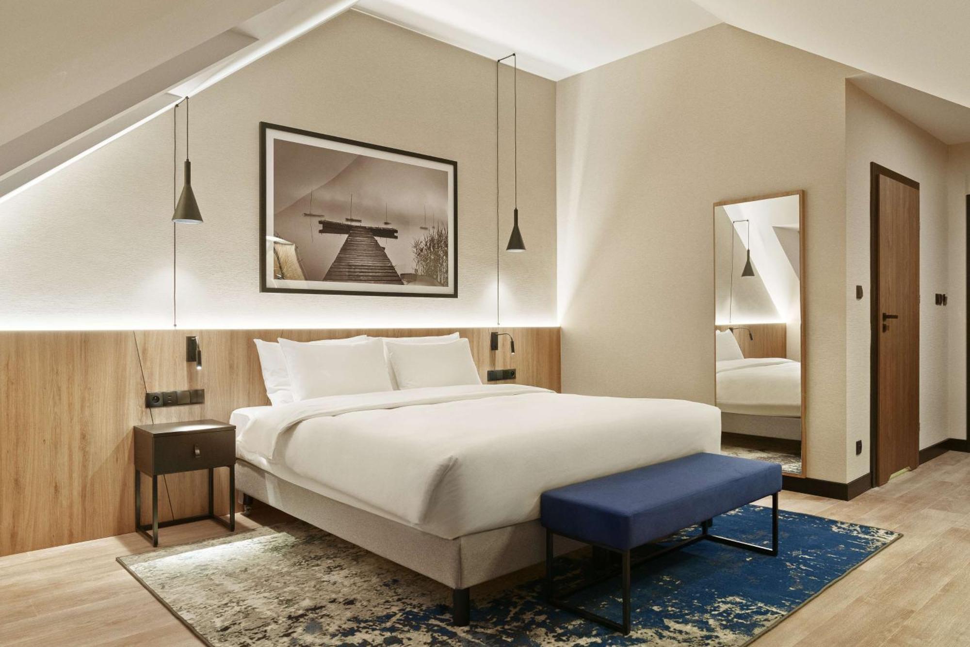 Radisson Blu Resort & Conference Center, Ostroda Mazury Exterior foto A bedroom at the hotel